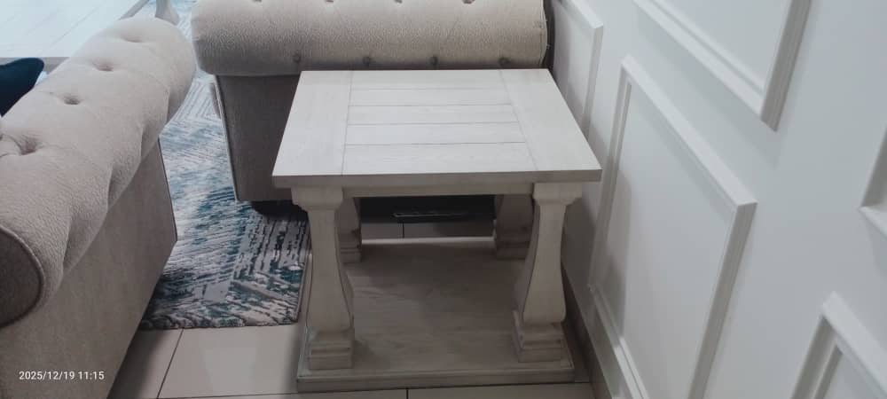 Meja sebelum servis cermin - Project 1