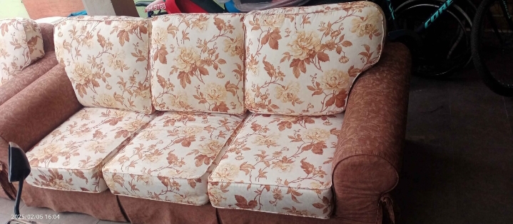 Set Sofa Floral Klasik 3+1 Like New!